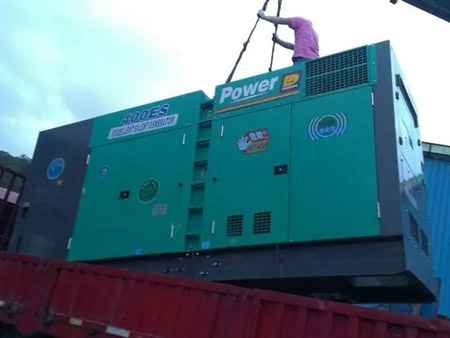 察隅柴油发电机组转速不稳定时，如何对发动机进行维护？