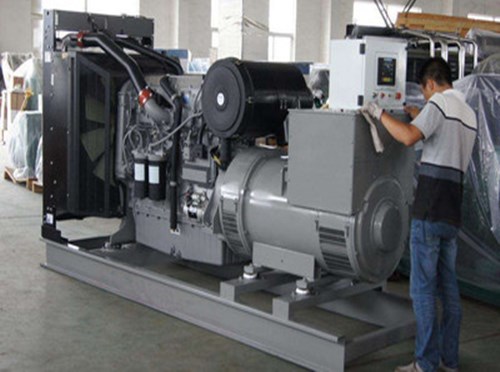 察隅柴油发电机组和储能设备配合使用的案例