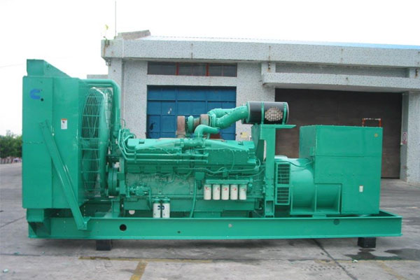 察隅工厂发电机应急发电时如何更准确地检查发电机状态？