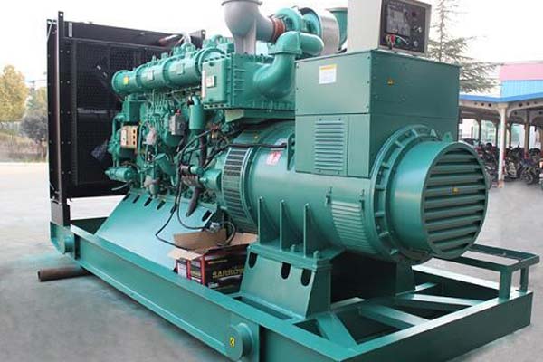 察隅工厂发电机应急发电中如何优化燃油储备管理？