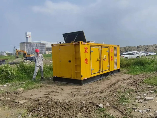 察隅冬季低温环境下，发电机组启动电瓶的容量需求是否会增加？